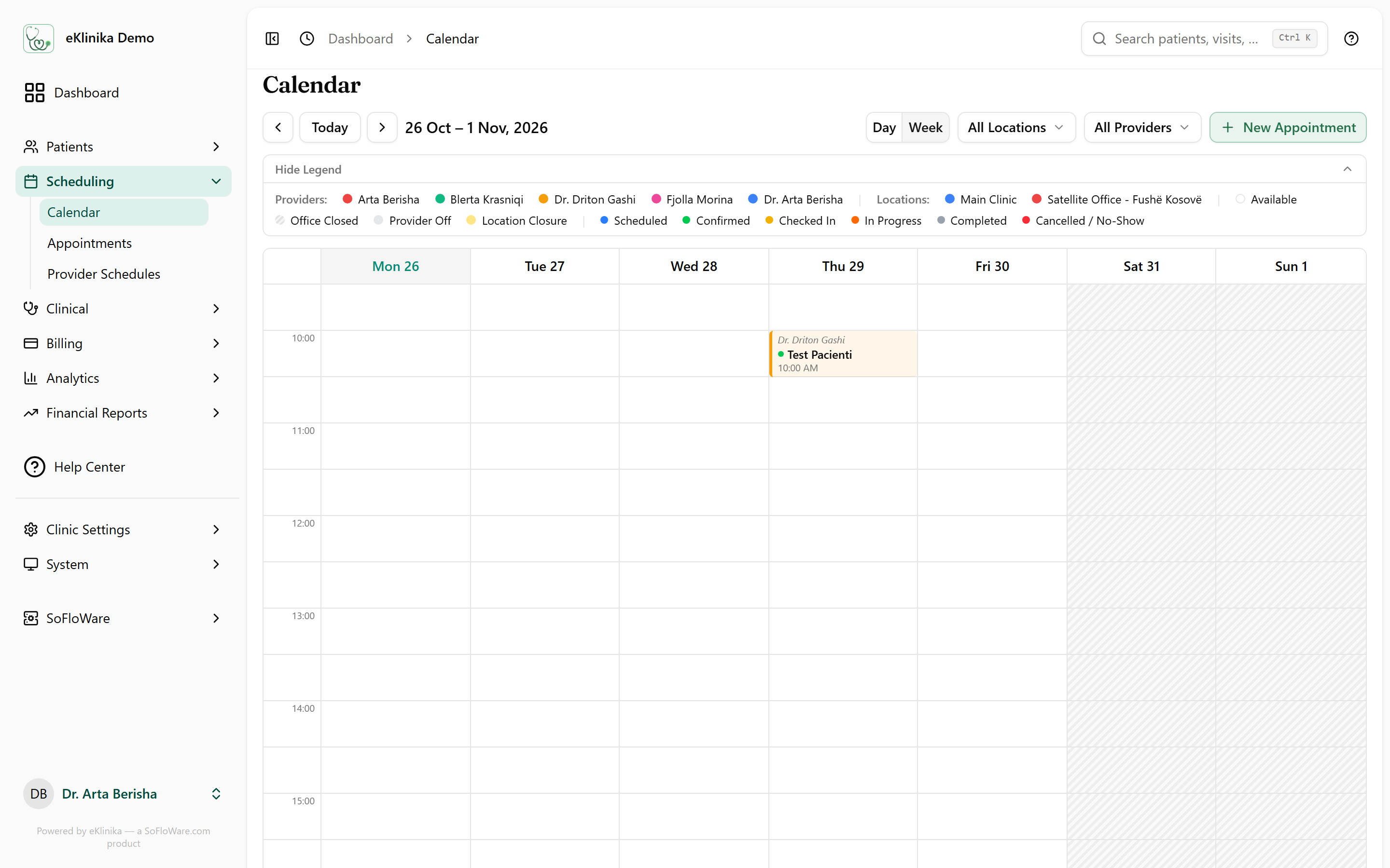 eKlinika calendar in week view with a legend of providers, locations and appointment statuses, filters for location and provider, and one booked appointment